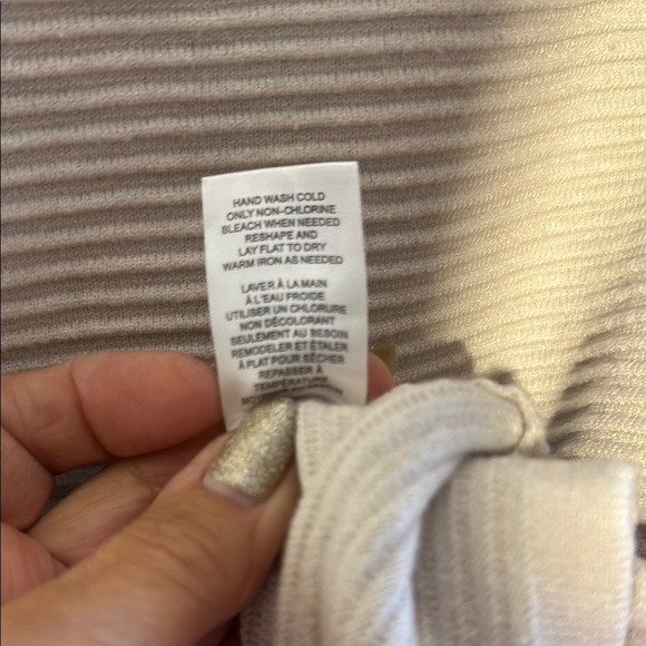 EUC Tahari Cream Sweatshirt/Sweater Directional Ribbed Knit Mock Collar - Picture 8 of 9